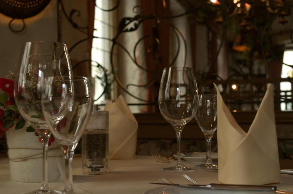 פרוידנשטאדט Hotel Restaurant Baeren מראה חיצוני תמונה