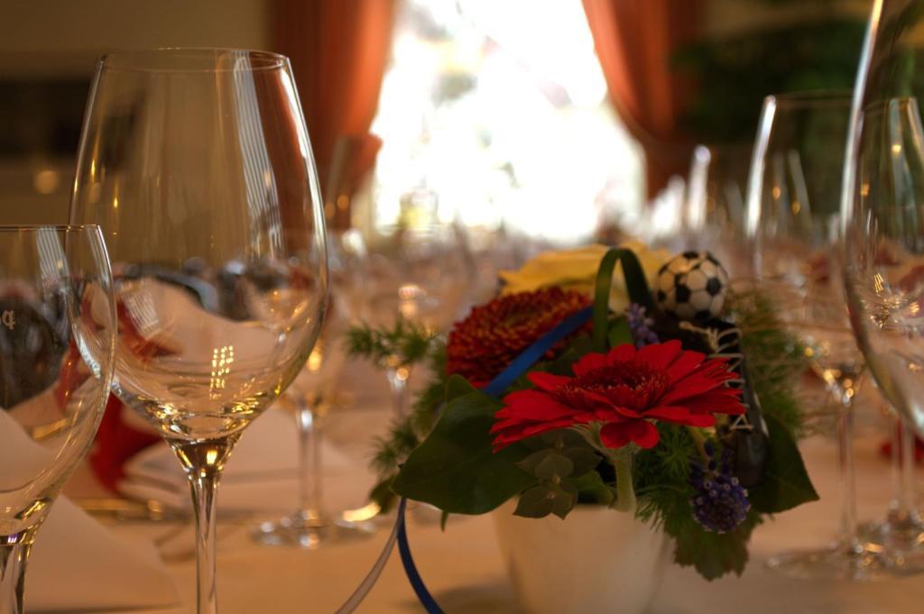 פרוידנשטאדט Hotel Restaurant Baeren מראה חיצוני תמונה