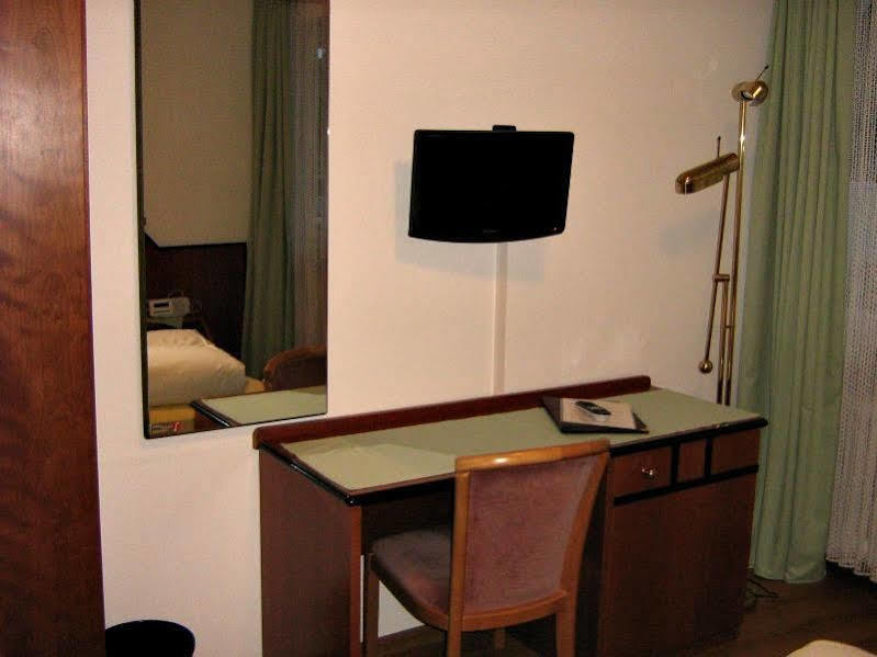 פרוידנשטאדט Hotel Restaurant Baeren מראה חיצוני תמונה